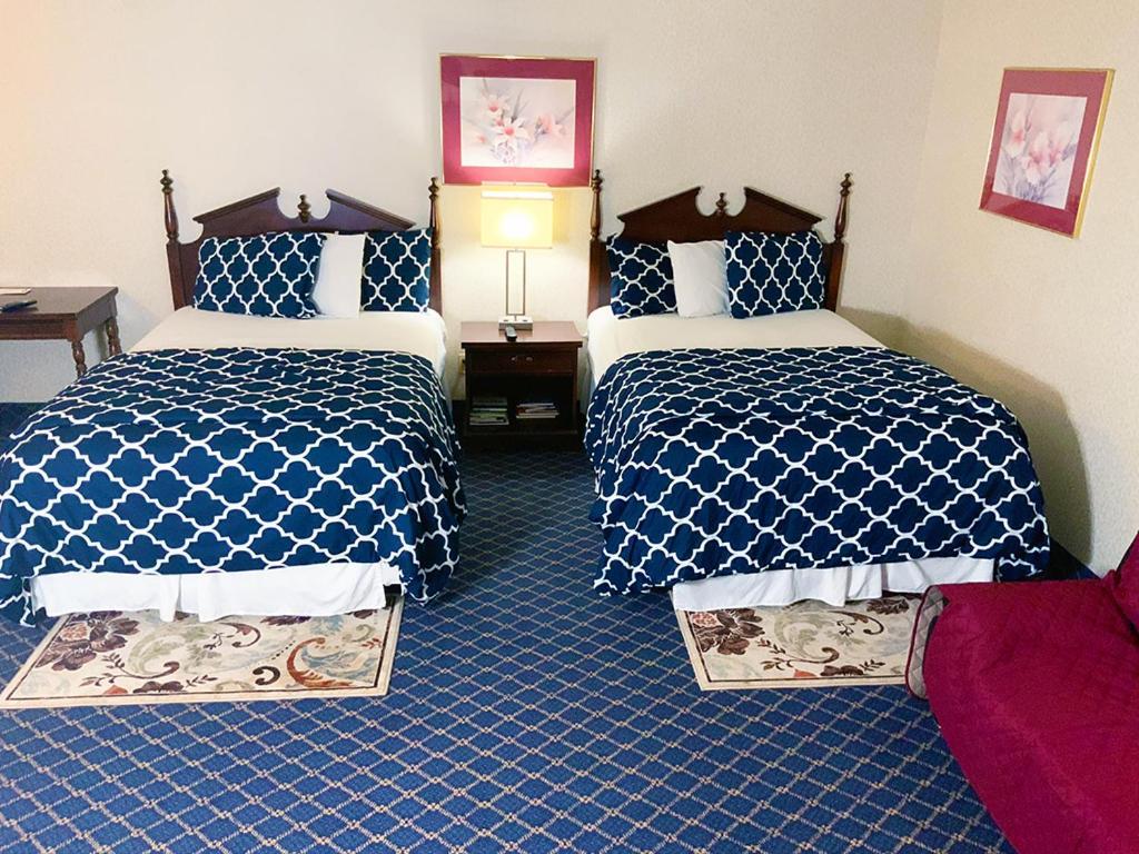 Regency Inn & Suites West Springfield Extérieur photo