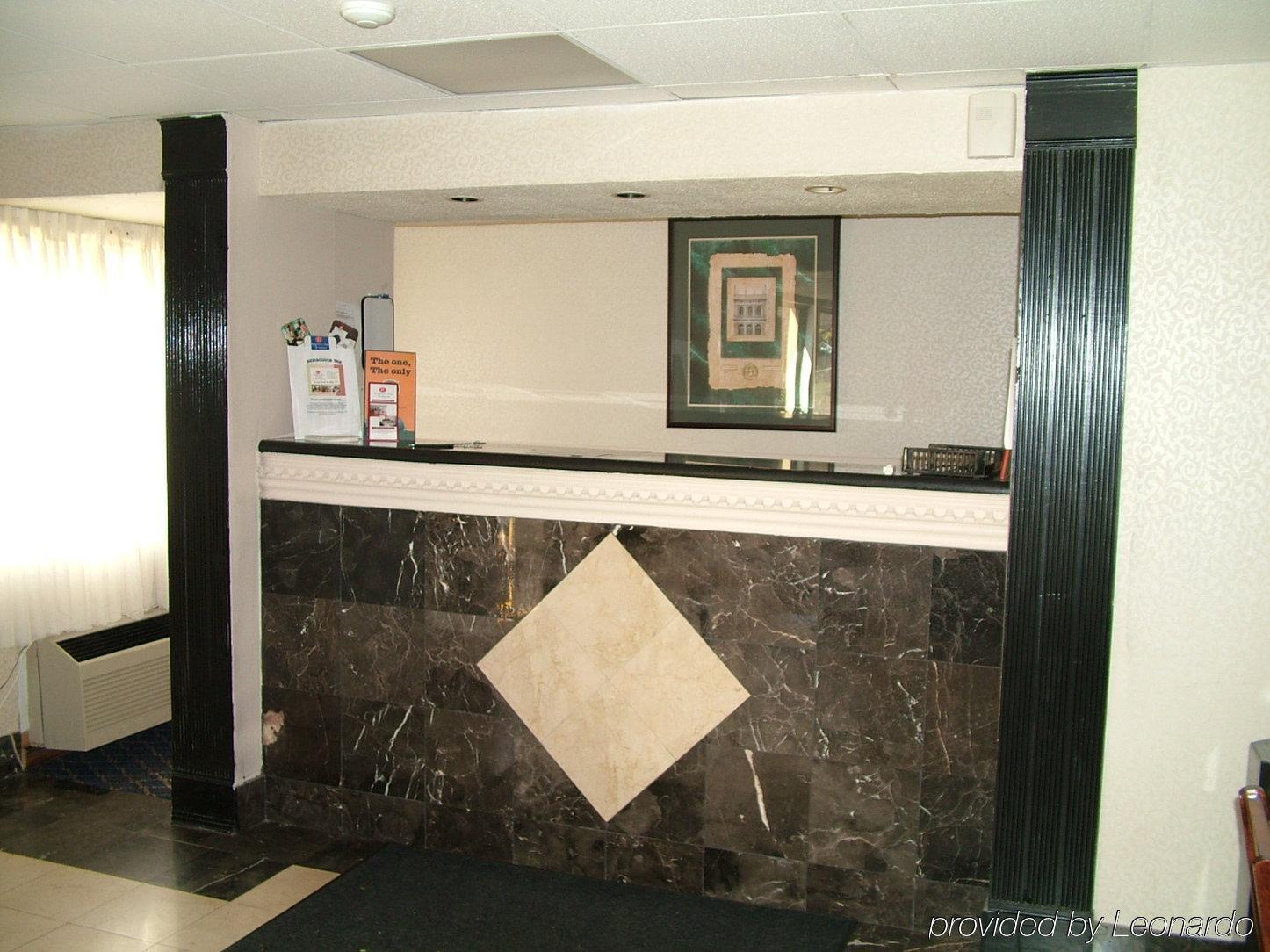 Regency Inn & Suites West Springfield Intérieur photo