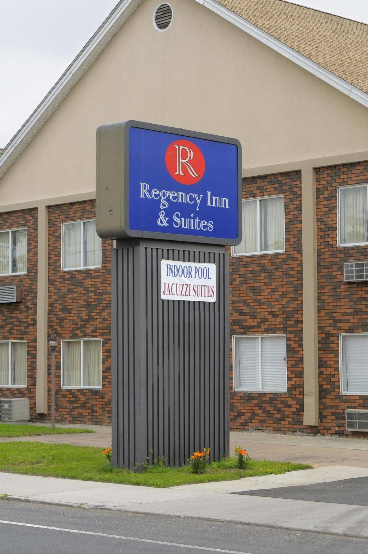 Regency Inn & Suites West Springfield Extérieur photo
